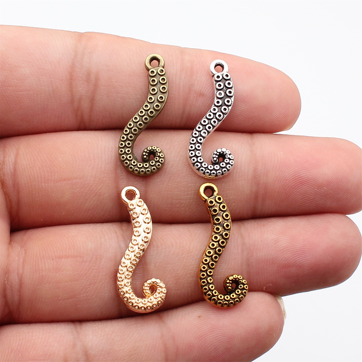 Vintage Fashion Nova - WYSIWYG 20pcs 26x10mm 4 Colors Octopus